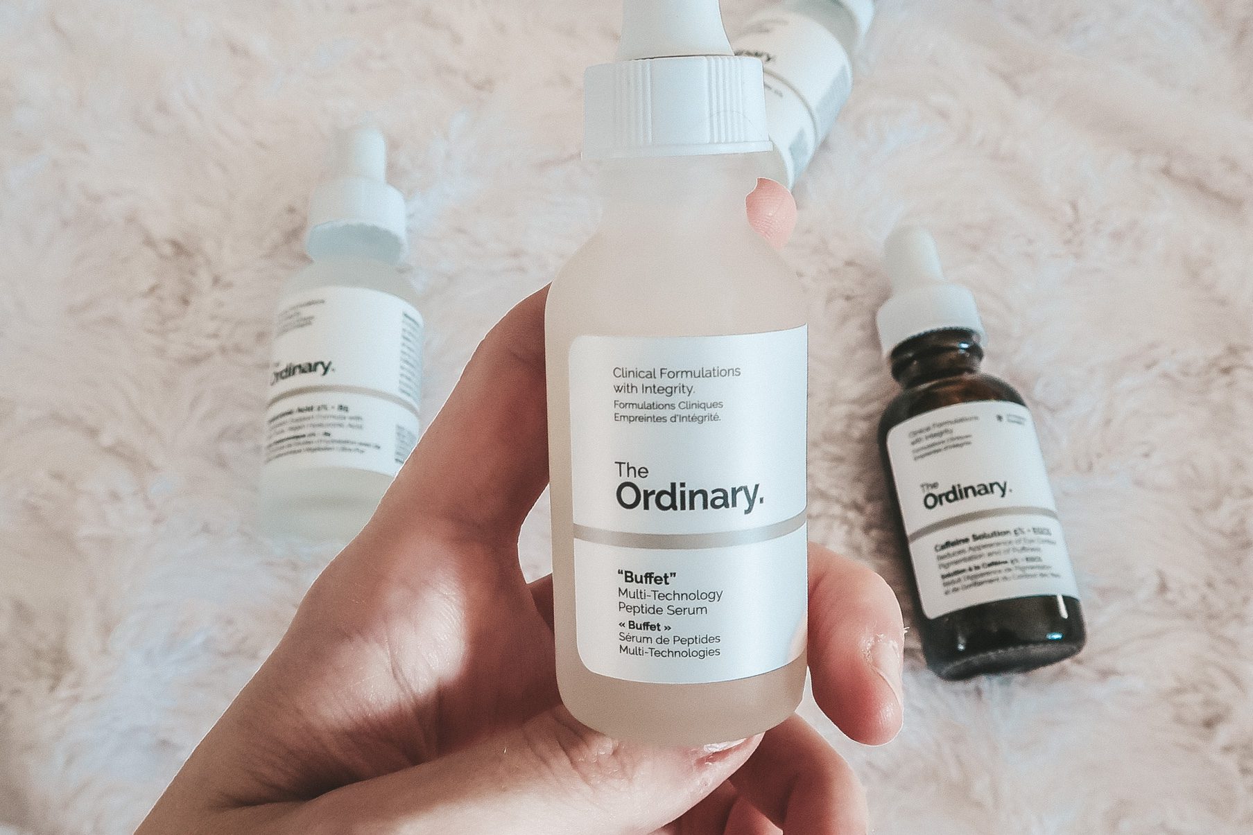 Scopri di più sull'articolo Il Siero Buffet di The Ordinary: tutto quello che c’è da sapere
